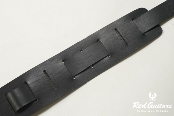 Plain Leather - Ebony & Round Studs